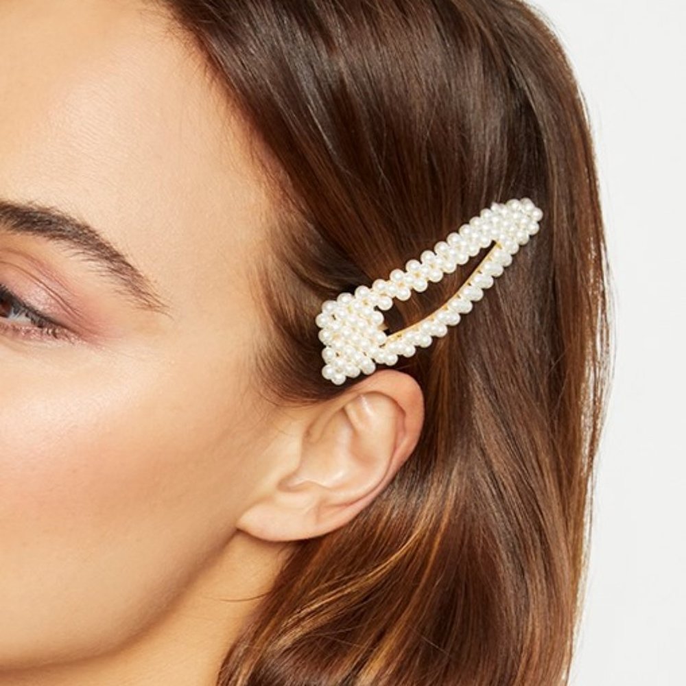 Eloquii Pearl Hair Clip